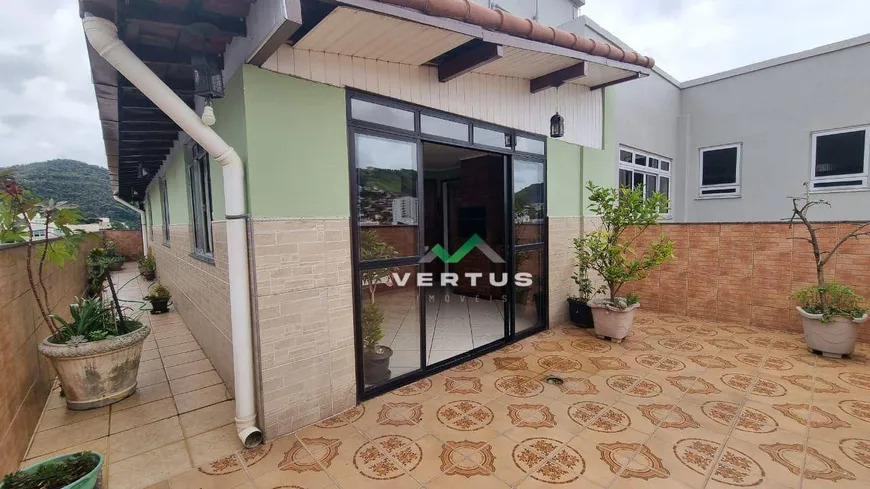 Foto 1 de Cobertura com 4 Quartos à venda, 193m² em Varzea, Teresópolis