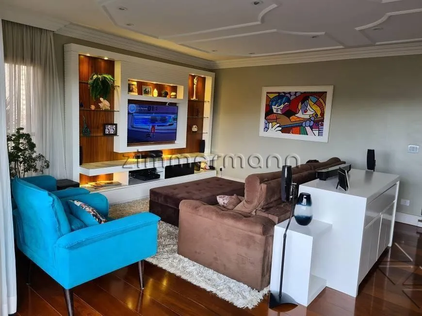Foto 1 de Apartamento com 4 Quartos à venda, 215m² em Aclimação, São Paulo