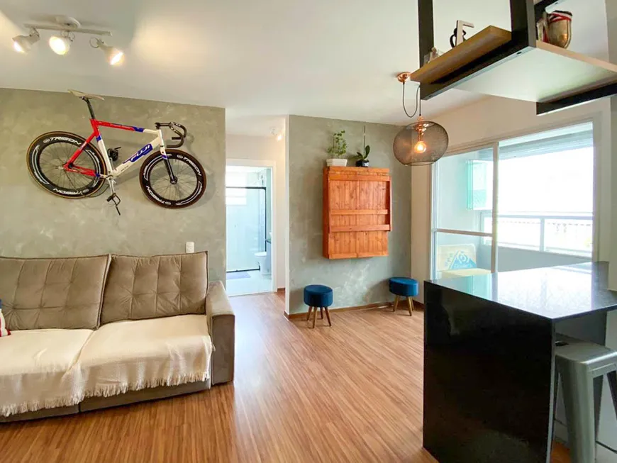 Foto 1 de Apartamento com 2 Quartos à venda, 56m² em Vila das Mercês, São Paulo