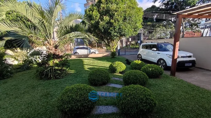 Foto 1 de Casa com 4 Quartos à venda, 170m² em Jardim América, Caxias do Sul