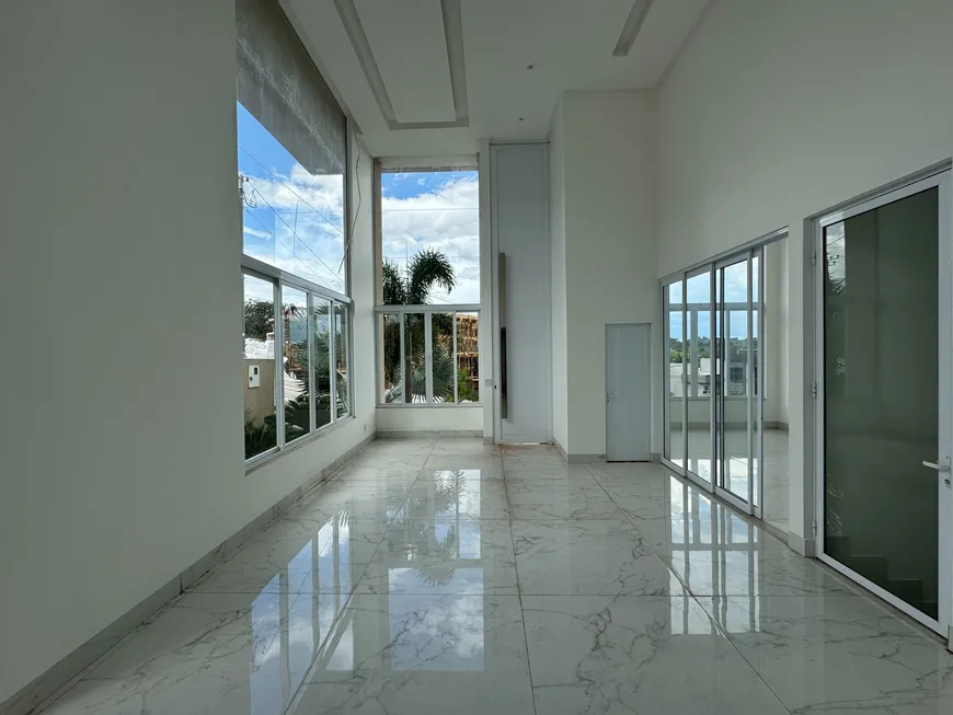 Foto 1 de Casa de Condomínio com 4 Quartos à venda, 340m² em Condomínio do Lago, Goiânia