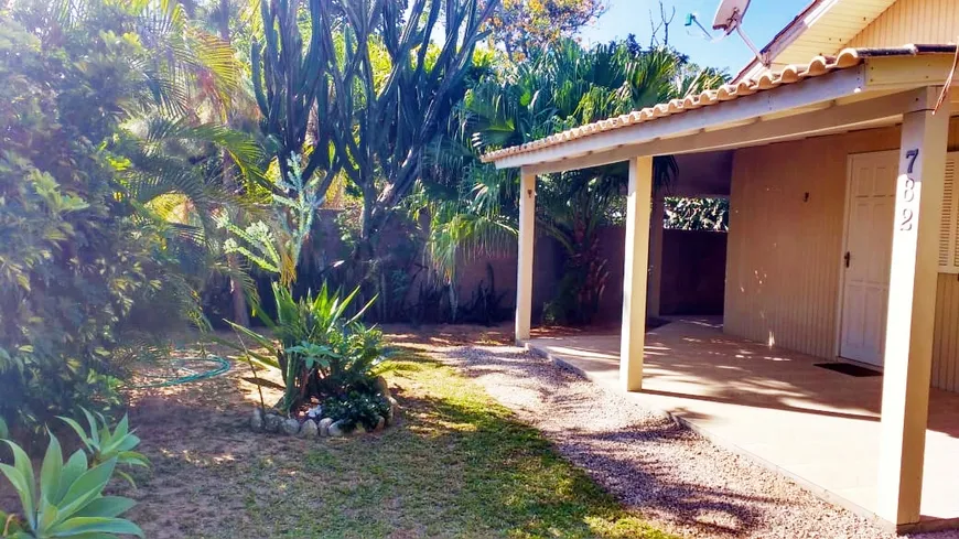 Foto 1 de Casa com 3 Quartos à venda, 80m² em Campeche, Florianópolis