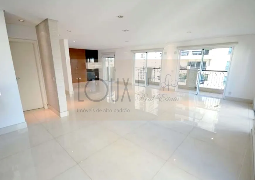 Foto 1 de Apartamento com 4 Quartos à venda, 245m² em Vila Nova Conceição, São Paulo