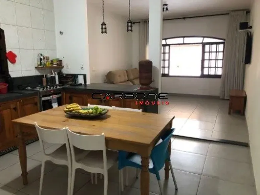 Foto 1 de Sobrado com 2 Quartos à venda, 151m² em Vila Rio Branco, São Paulo