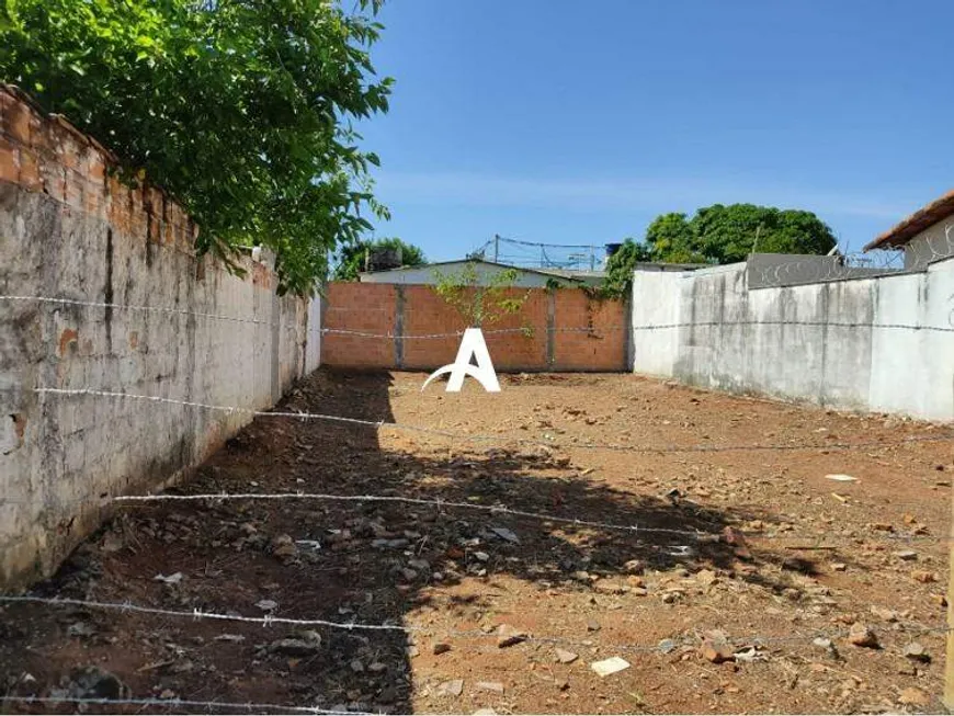 Foto 1 de Lote/Terreno à venda, 220m² em Vigilato Pereira, Uberlândia