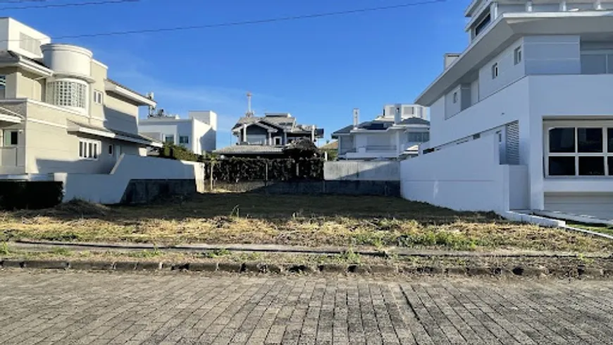 Foto 1 de Lote/Terreno à venda, 600m² em Jurerê Internacional, Florianópolis