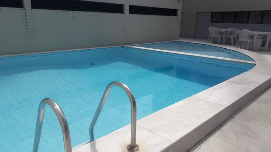 Foto 1 de Apartamento com 3 Quartos para alugar, 96m² em Boa Viagem, Recife