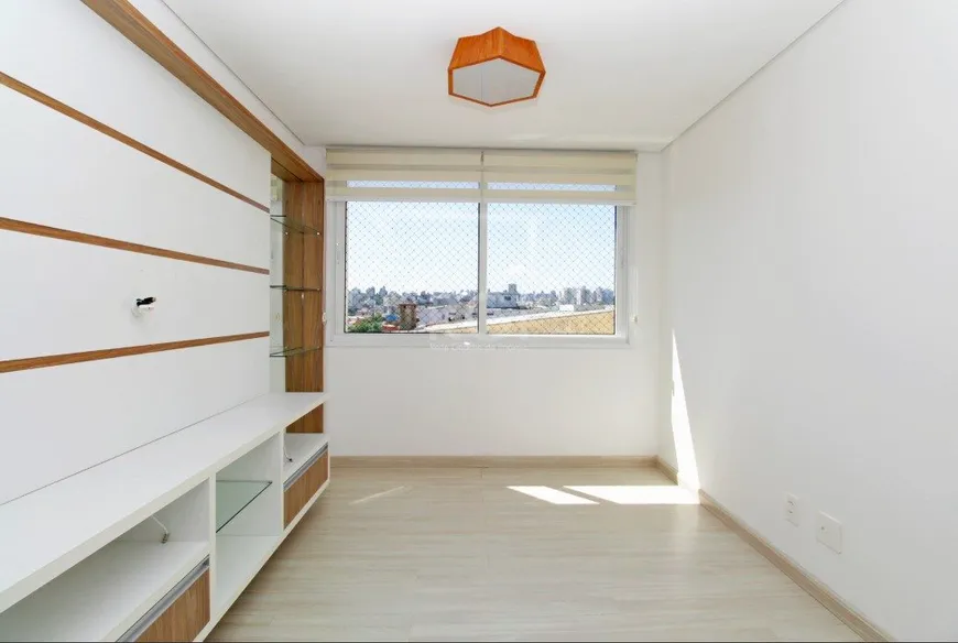 Foto 1 de Apartamento com 2 Quartos à venda, 61m² em Jardim Botânico, Porto Alegre