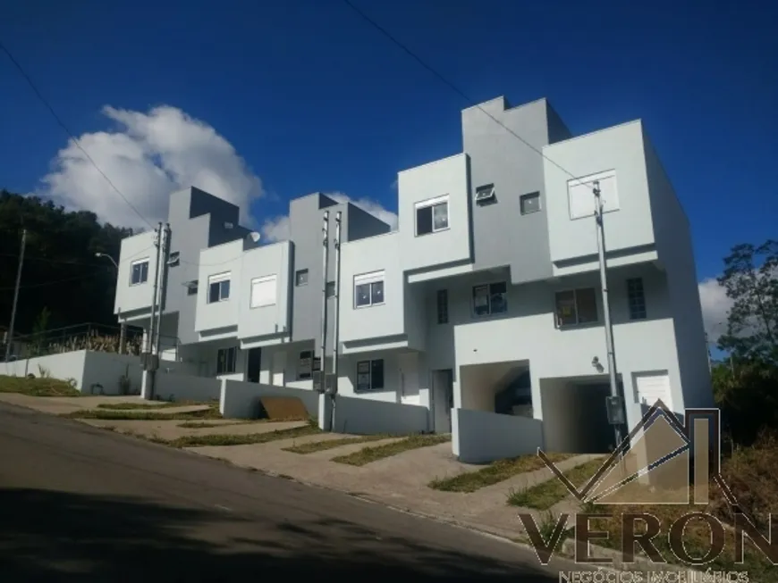 Foto 1 de Sobrado com 2 Quartos à venda, 92m² em Desvio Rizzo, Caxias do Sul