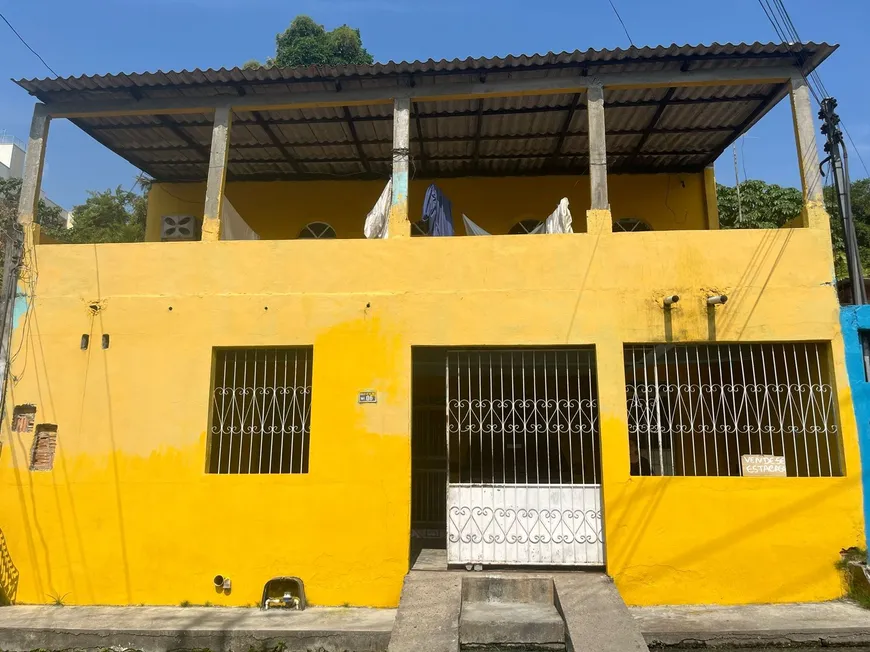 Foto 1 de Casa com 4 Quartos à venda, 270m² em São José Operário, Manaus