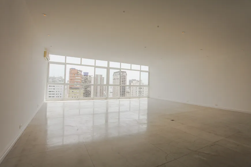 Foto 1 de Apartamento com 4 Quartos para venda ou aluguel, 447m² em Higienópolis, São Paulo