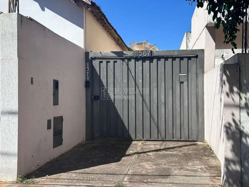 Foto 1 de Casa com 3 Quartos à venda, 230m² em Carmo, Araraquara