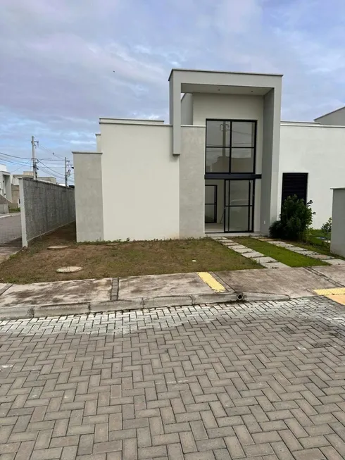 Foto 1 de Casa com 2 Quartos à venda, 59m² em Registro, Feira de Santana