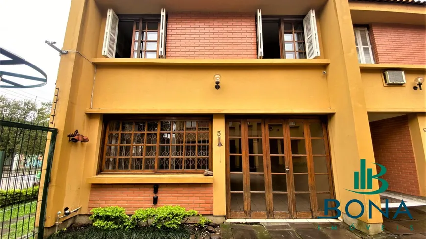 Foto 1 de Casa de Condomínio com 3 Quartos à venda, 117m² em Medianeira, Porto Alegre