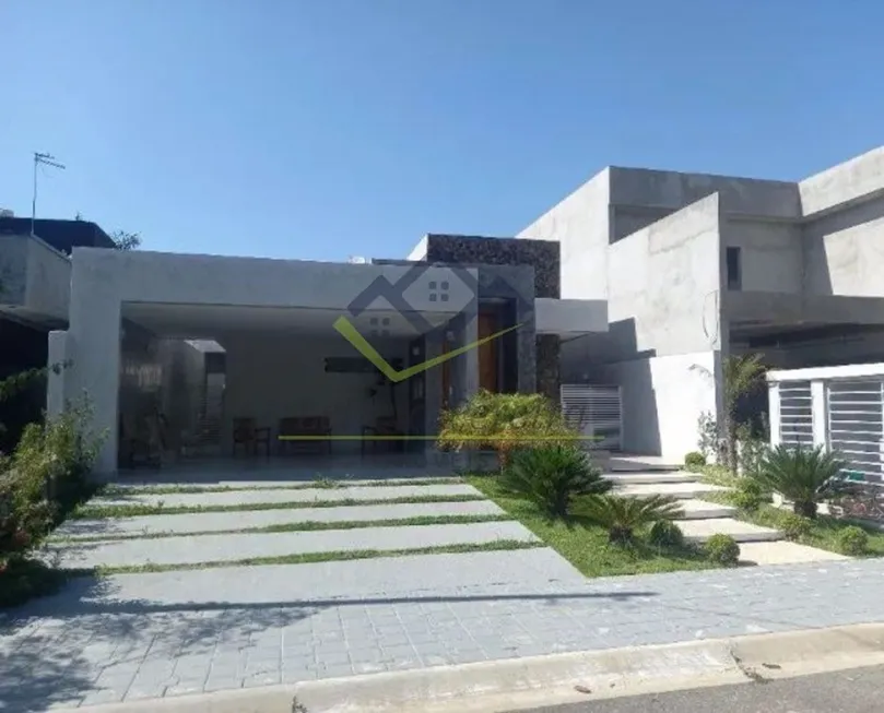Foto 1 de Casa de Condomínio com 3 Quartos à venda, 180m² em Cezar de Souza, Mogi das Cruzes