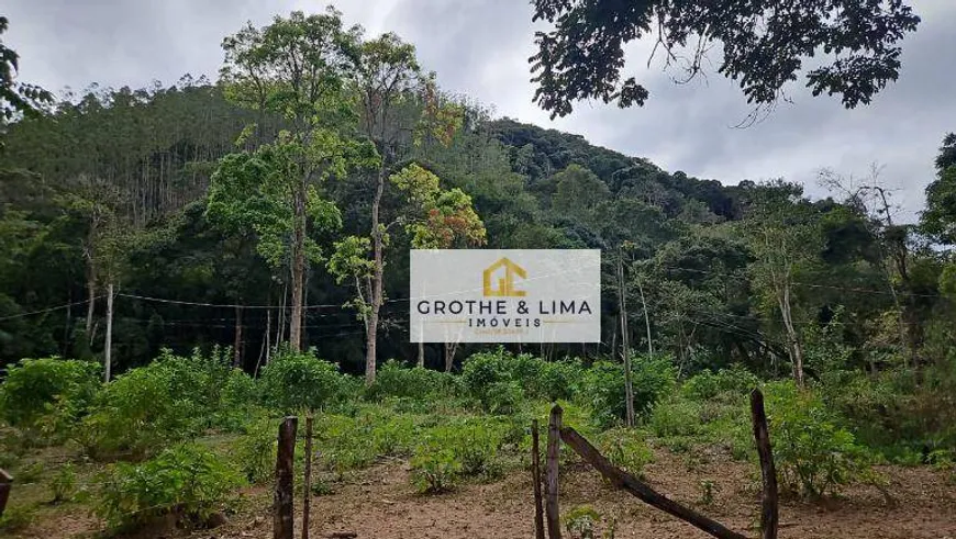 Foto 1 de Fazenda/Sítio com 5 Quartos à venda, 800m² em Esplanada Independência, Taubaté