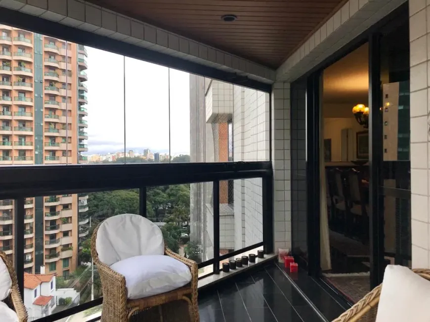 Foto 1 de Apartamento com 3 Quartos à venda, 195m² em Vila Mariana, São Paulo