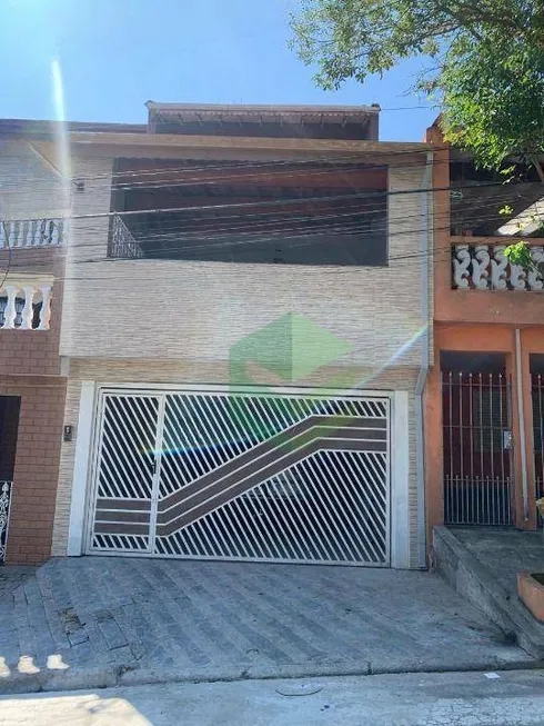 Foto 1 de Sobrado com 3 Quartos à venda, 189m² em Jardim Las Vegas, Santo André