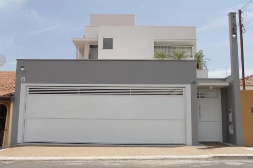 Foto 1 de Casa com 3 Quartos à venda, 104m² em Centro, Jaraguá do Sul
