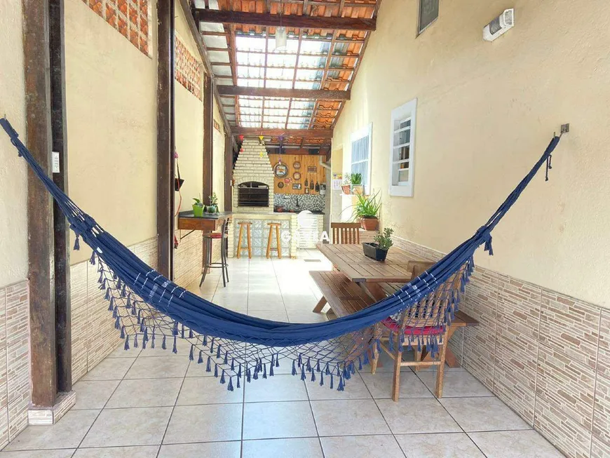 Foto 1 de Casa com 2 Quartos à venda, 70m² em Vila Tupi, Praia Grande