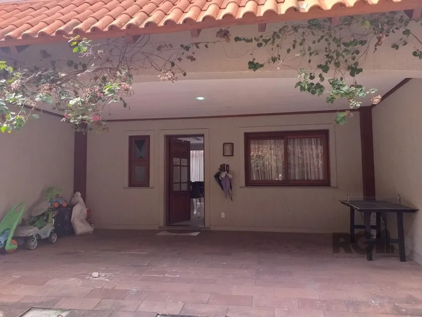 Foto 1 de Casa de Condomínio com 3 Quartos à venda, 229m² em Santa Tereza, Porto Alegre