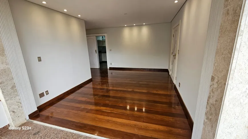 Foto 1 de Apartamento com 4 Quartos para alugar, 180m² em Sion, Belo Horizonte