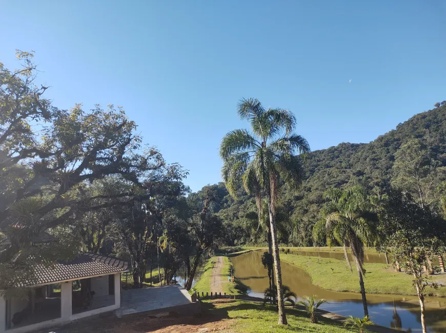 Foto 1 de Fazenda/Sítio com 2 Quartos à venda, 100m² em Pirabeiraba, Joinville