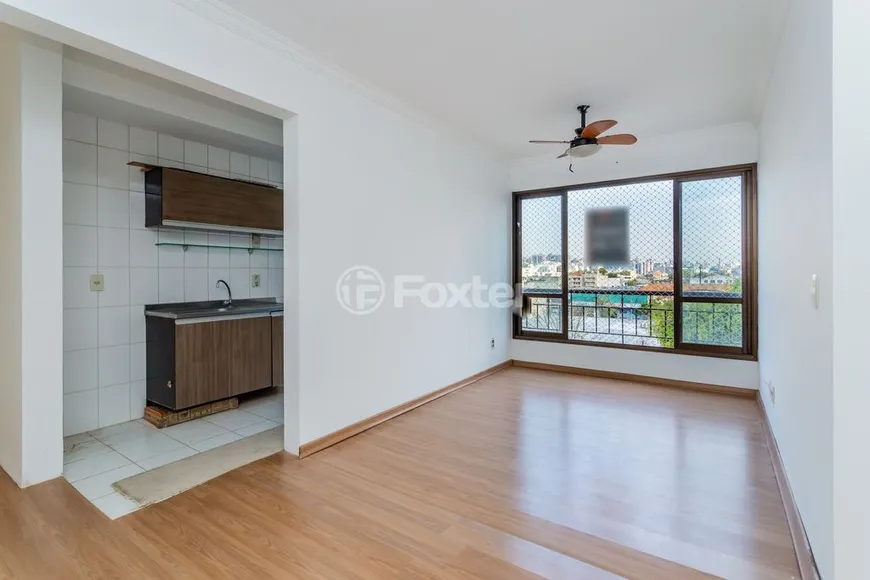 Foto 1 de Apartamento com 3 Quartos à venda, 68m² em São Geraldo, Porto Alegre