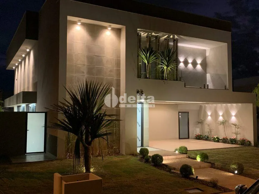 Foto 1 de Casa de Condomínio com 4 Quartos à venda, 311m² em Granja Marileusa , Uberlândia