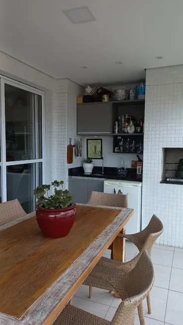 Foto 1 de Apartamento com 3 Quartos à venda, 111m² em Ponta da Praia, Santos