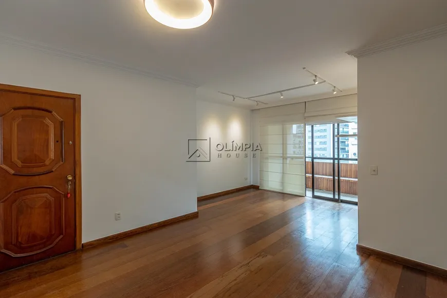 Foto 1 de Apartamento com 3 Quartos para alugar, 105m² em Vila Nova Conceição, São Paulo