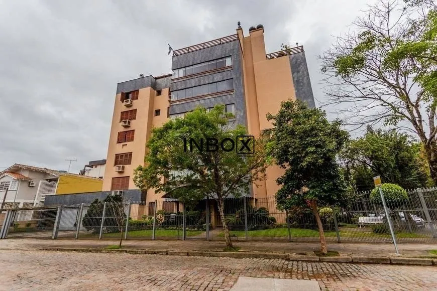 Foto 1 de Cobertura com 4 Quartos para venda ou aluguel, 269m² em Jardim Lindóia, Porto Alegre