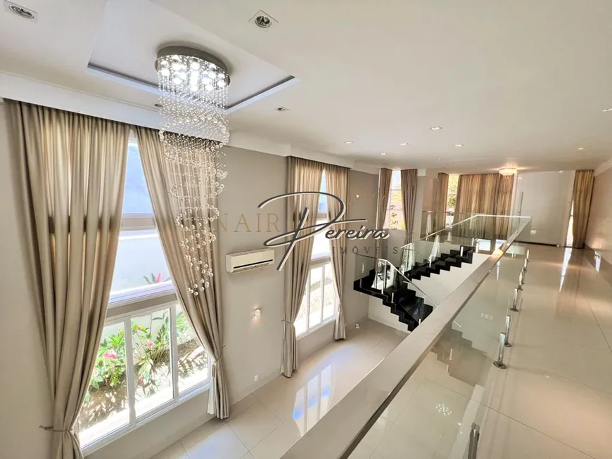 Foto 1 de Casa de Condomínio com 4 Quartos à venda, 420m² em Condomínio Belvedere, Cuiabá
