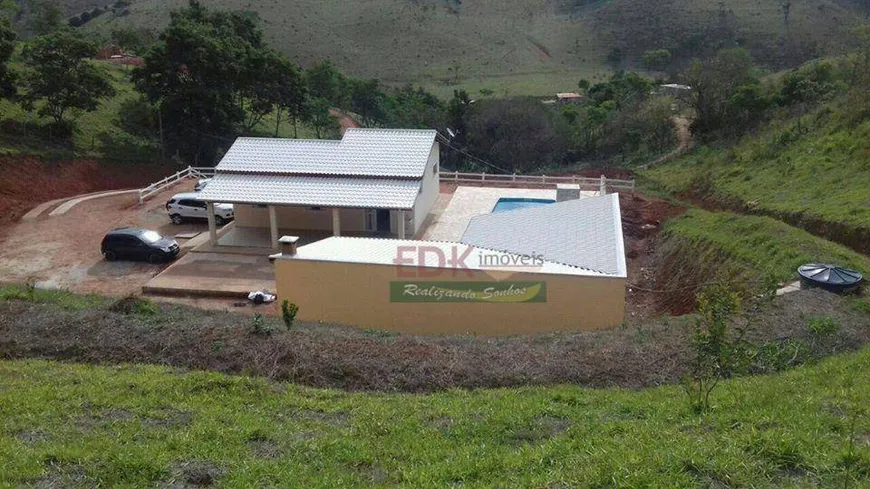 Foto 1 de Fazenda/Sítio com 2 Quartos à venda, 28000m² em Registro, Taubaté