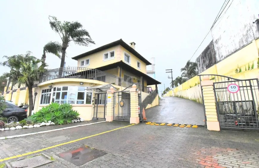 Foto 1 de Casa de Condomínio com 2 Quartos à venda, 70m² em Cavalhada, Porto Alegre