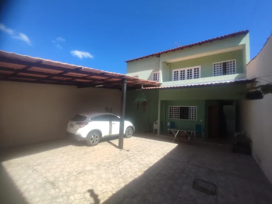 Foto 1 de Casa com 3 Quartos à venda, 180m² em Setor Oeste, Brasília