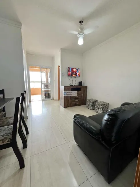 Foto 1 de Apartamento com 1 Quarto à venda, 45m² em Maracanã, Praia Grande