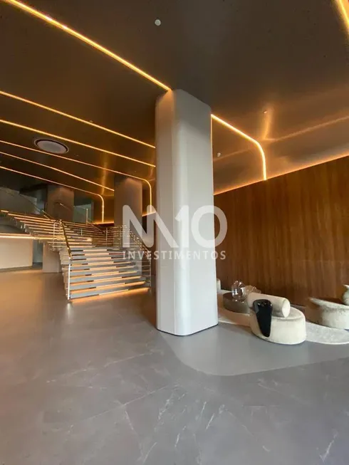 Foto 1 de Apartamento com 4 Quartos à venda, 265m² em Centro, Balneário Camboriú
