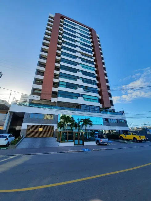 Foto 1 de Apartamento com 3 Quartos à venda, 132m² em Treze de Julho, Aracaju