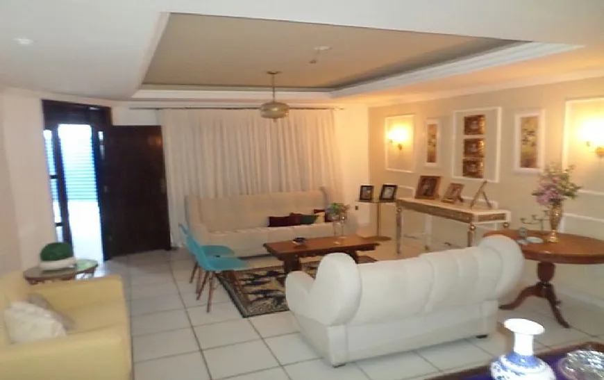 Foto 1 de Casa com 3 Quartos à venda, 200m² em Lagoa Nova, Natal