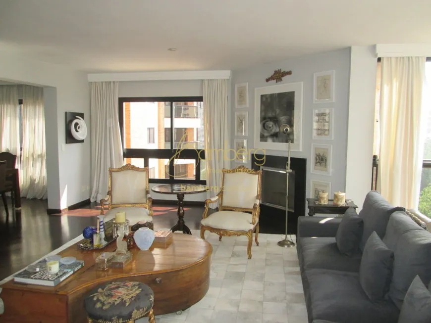 Foto 1 de Apartamento com 3 Quartos à venda, 248m² em Vila Suzana, São Paulo