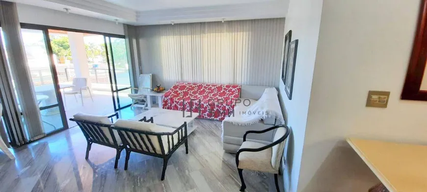 Foto 1 de Apartamento com 4 Quartos à venda, 212m² em Enseada, Guarujá