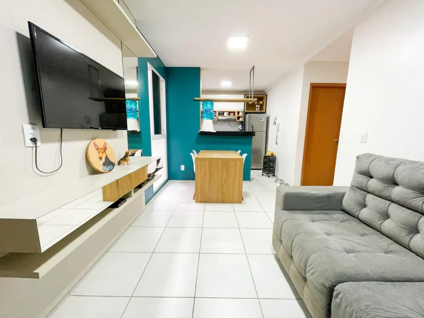 Foto 1 de Apartamento com 2 Quartos à venda, 42m² em Coacu, Eusébio