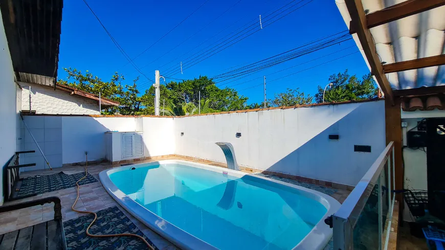 Foto 1 de Casa com 4 Quartos à venda, 180m² em Balneário Praia do Pernambuco, Guarujá
