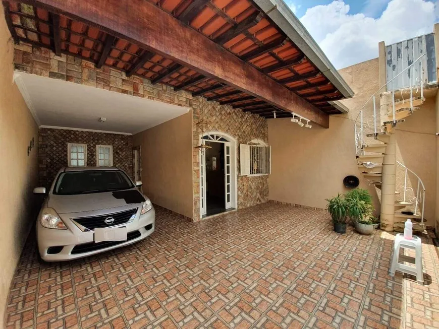 Foto 1 de Casa com 3 Quartos à venda, 454m² em Vale do Jatobá, Belo Horizonte