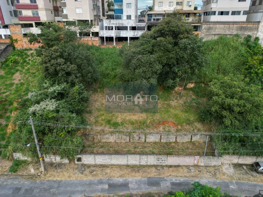 Foto 1 de Lote/Terreno à venda, 765m² em Ouro Preto, Belo Horizonte