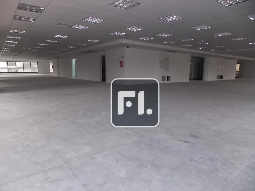 Foto 1 de Sala Comercial para alugar, 1355m² em Alphaville, Barueri