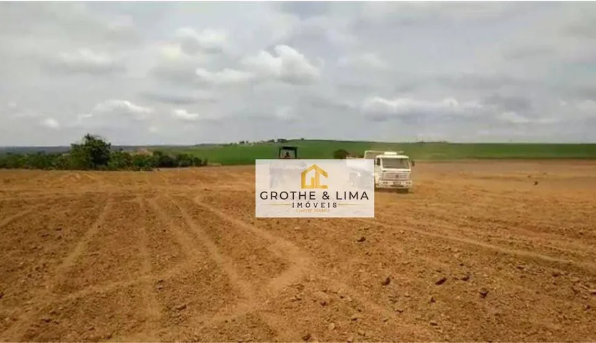 Foto 1 de Fazenda/Sítio com 8 Quartos à venda, 400m² em Centro, Araguacema