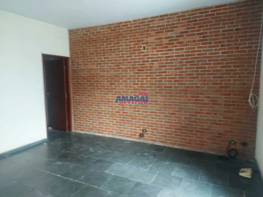 Foto 1 de Casa com 2 Quartos para alugar, 162m² em Jardim Paraíba, Jacareí