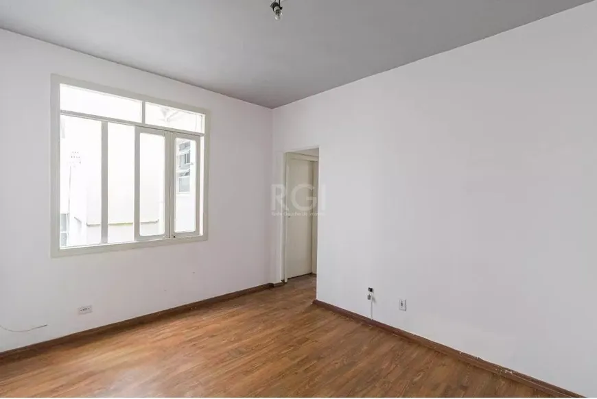 Foto 1 de Apartamento com 2 Quartos à venda, 63m² em Floresta, Porto Alegre